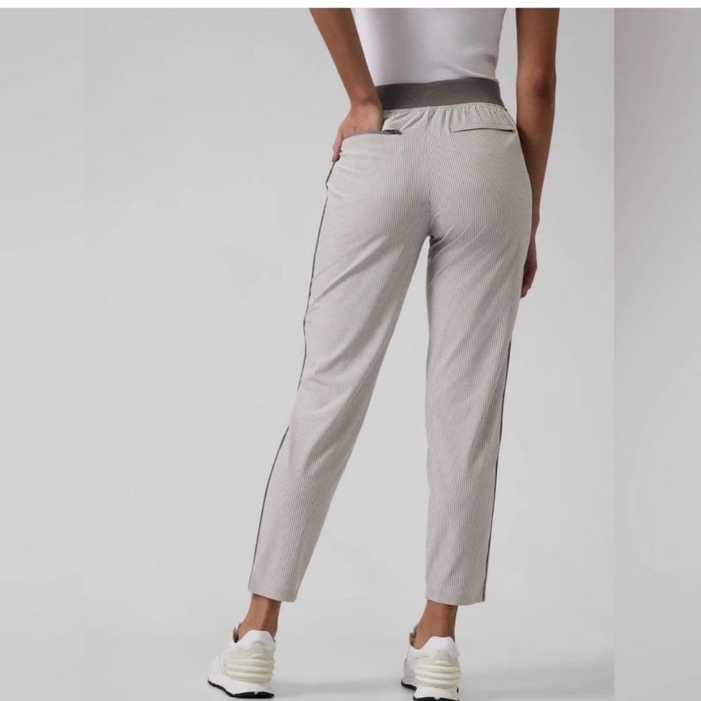 Athleta Brooklyn Textured Ankle Pant White Grey Stripe 12P Petite Pinstripe - Picture 2 of 13